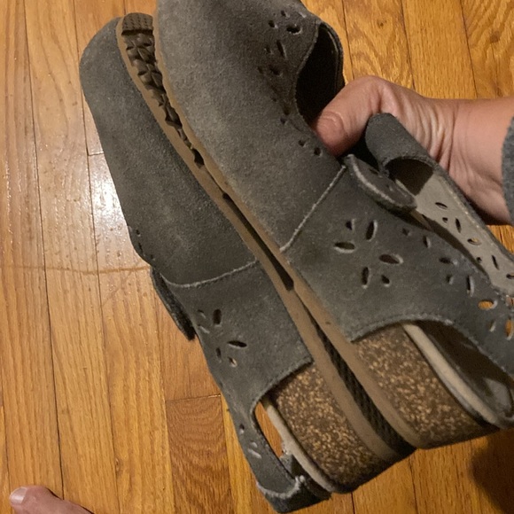 Aetrex shoes grey suede - Picture 5 of 10